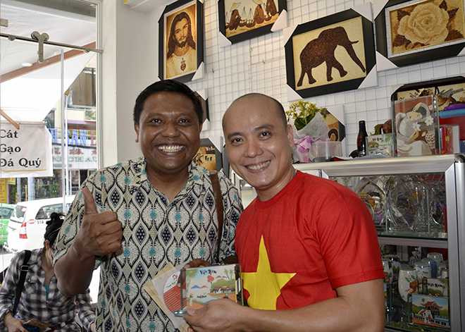 Tranh gạo Việt Nam cuốn hút thanh niên tài năng Đông Nam Á - Nhật Bản