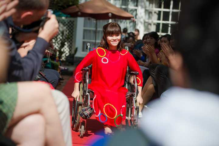 “Tôi đẹp, bạn cũng thế”