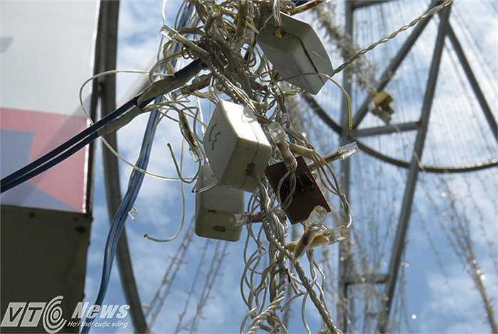 Các loại đèn LED, đèn nháy 'rẻ tiền' chỉ sau vài tháng hoạt động đã 'chết'...