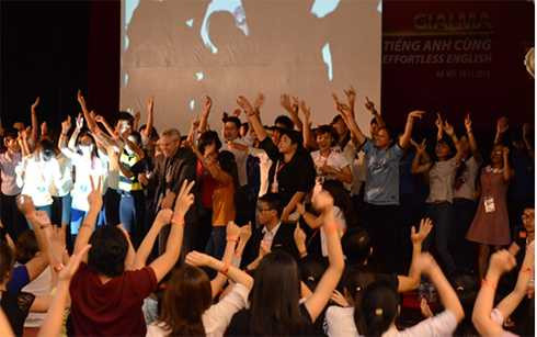 Một buổi thực hành “ nói” của sinh viên Việt Nam với Thầy AJ Hoge gần đây