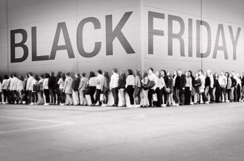 Black Friday dần trở thành ngày mua sắm quốc tế