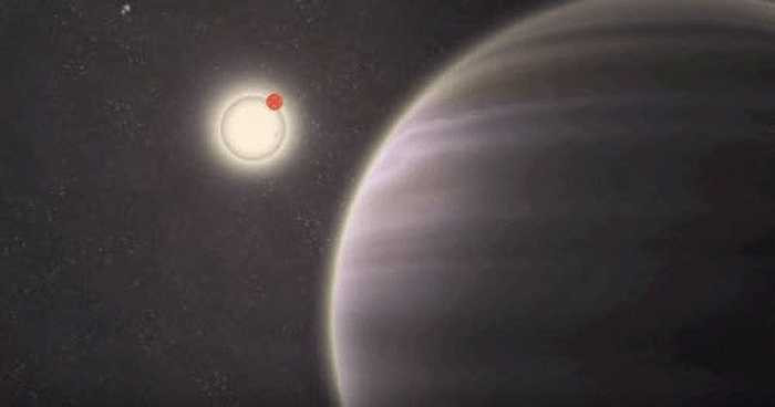 Hành tinh có 4 mặt trời. Kính thiên văn Kepler đã phát hiện ra một hành tinh khổng lồ trong một hệ sao có tới 4 mặt trời. Họ không thể giải thích được vì sao mà hành tinh này lại không hề bị rách trước lực hấp dẫn của đồng thời 4 mặt trời. Họ cũng không hiểu tại sao nó có thể duy trì một quỹ đạo tương đối ổn định như vậy. 