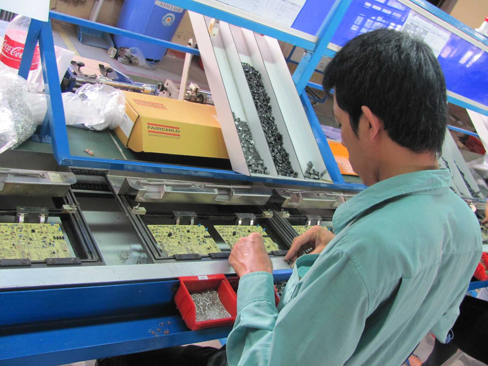 Bộ Tài chính sẽ tập trung hoàn thiện chính sách thuế và cải cách quản lý thuế nhằm giảm thời gian kê khai, nộp thuế cho doanh nghiệp.