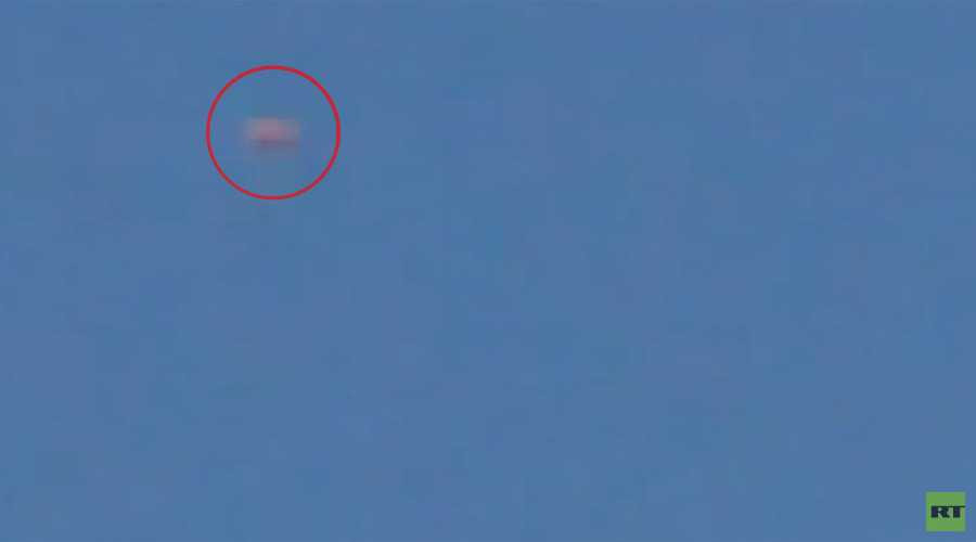 Phi công Su-24 Nga nhảy dù khi máy bay bị bắn