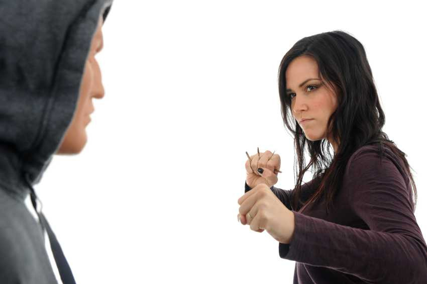 14 cách giữ an toàn cô gái nào cũng phải biết