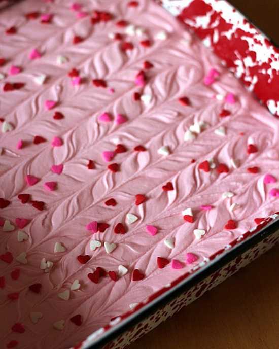 'Búng tay' ra bánh dâu tây cho chàng ngất ngây