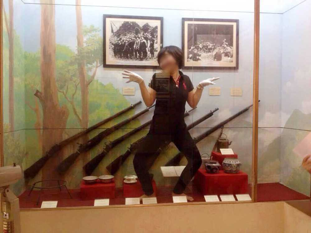 Bức ảnh phản cảm lan truyền nhanh chóng trên mạng xã hội