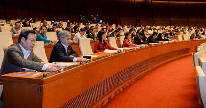 Quốc hội biểu quyết (Ảnh VPQH)