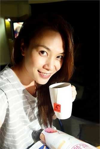 Trong những bức hình tự sướng, Mỹ Tâm vẫn đẹp thuần khiết dù không trang điểm.