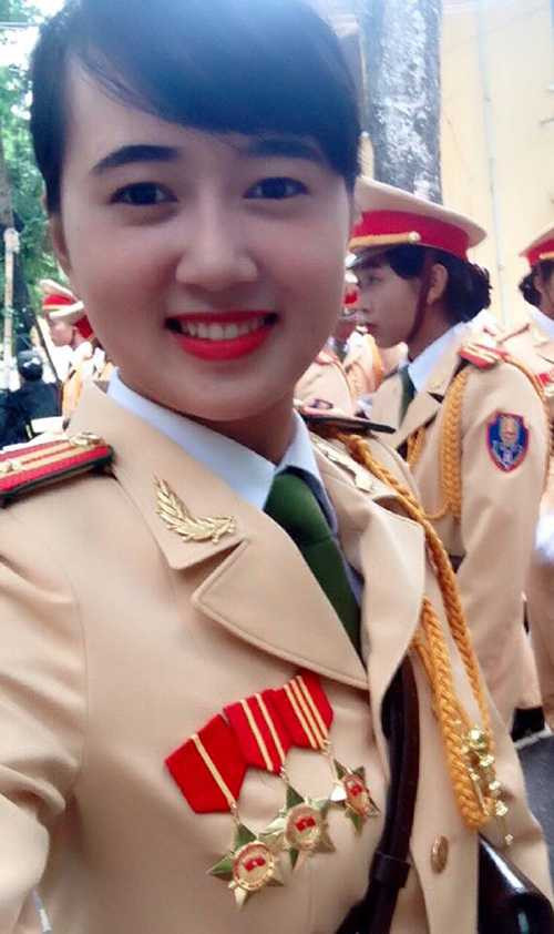 Đồng Nguyệt Hằng