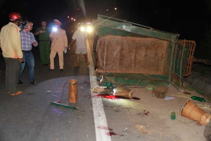 Hiện trường kinh hoàng vụ tai nạn khiến 14 người thương vong