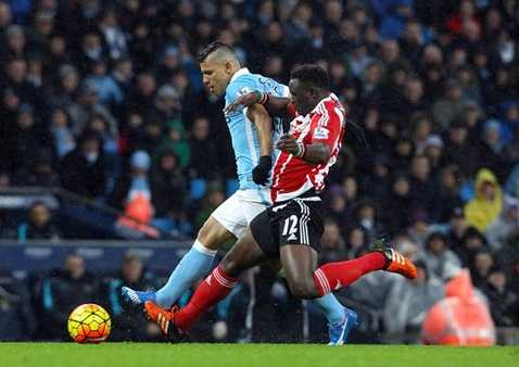 Aguero không để lại nhiều dấu ấn trong hiệp 1