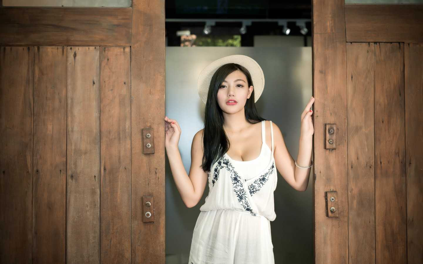 Tử vi 28/11: Ma Kết nên giữ kín các bí mật trong lòng