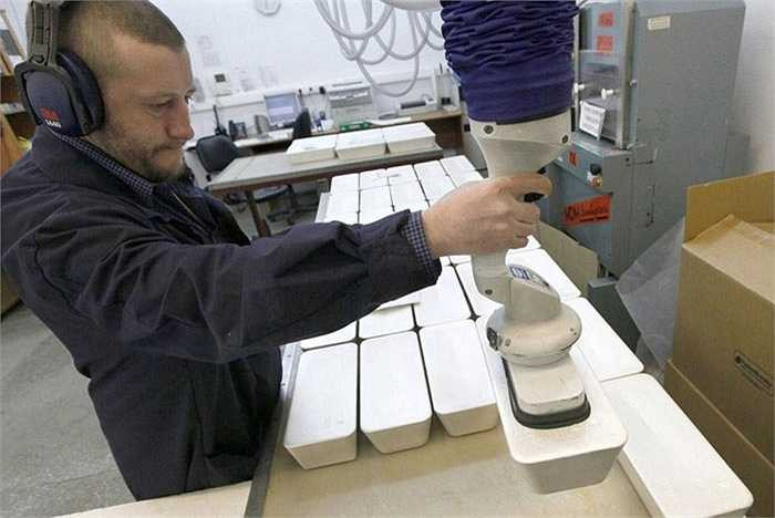 Nhà máy Krastsvetmet dự kiến tăng sản lượng bạc lên gấp đôi trong thập kỷ tới. 