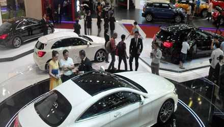 Bất chấp thuế, phí cao, người Việt vẫn chi 2,6 tỷ USD nhập xe ô tô nguyên chiếc, bằng kim ngạch cả hai năm trước đó cộng lại. (Ảnh minh họa).