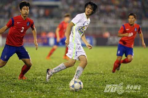 Tuấn Anh có trận đấu cực hay với U19 Hàn Quốc (Ảnh: Quang Minh)