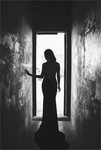 Phương Trinh vừa hoàn tất vai diễn Hoạ Mi trong bộ phim điện ảnh 'Vệ sỹ, tiểu thư và thằng khờ' của bộ đôi đạo diễn Thu Nguyễn - Việt Anh. 