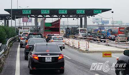 Tuy nhiên do lưu lượng quá lớn, tình trạng ùn tắc vẫn thường xuyên diễn ra
