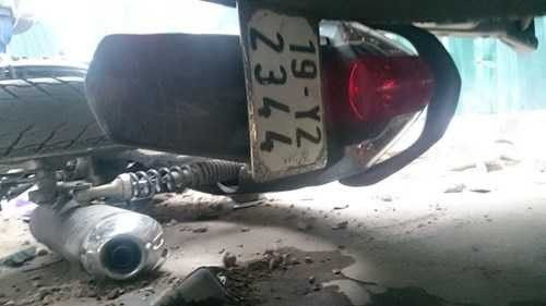 Một trong hai chiếc xe máy mang BKS 19-Y2.2344