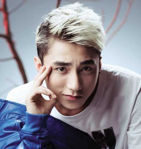 …hay Sơn Tùng sẽ hát và giao lưu với bạn hàng tuần trên IdolTV.vn? …hay Sơn Tùng sẽ hát và giao lưu với bạn hàng tuần trên IdolTV.vn?