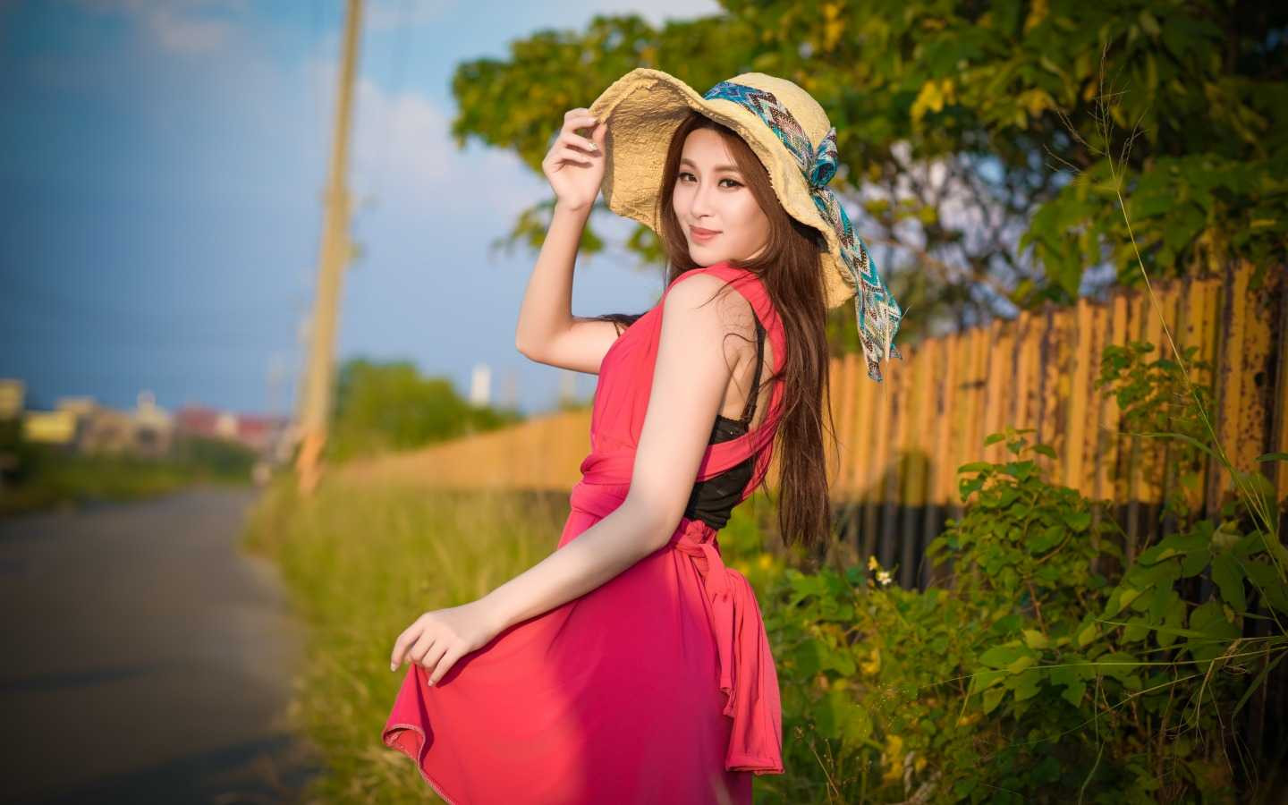 Tử vi 01/12: Cự Giải nên bắt đầu ngày mới bằng chút hài hước