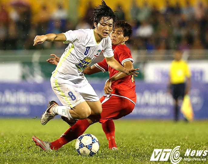 Sang Nhật Bản, liệu Tuấn Anh có được nuông chiều như ở HAGL? (Ảnh: Hoàng Tùng)