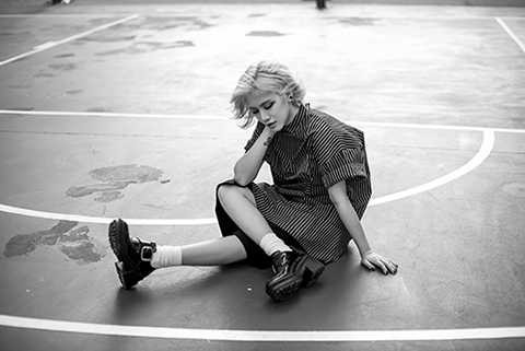 Nữ ca sĩ đã liên tiếp cho ra mắt những sản phẩm âm nhạc gồm các ca khúc đã thể hiện trong sân chơi Giọng hát Việt như: Quay lưng, Cho con được thay cha và đã nhận được sự ủng hộ nhiệt tình của các fan hâm mộ.