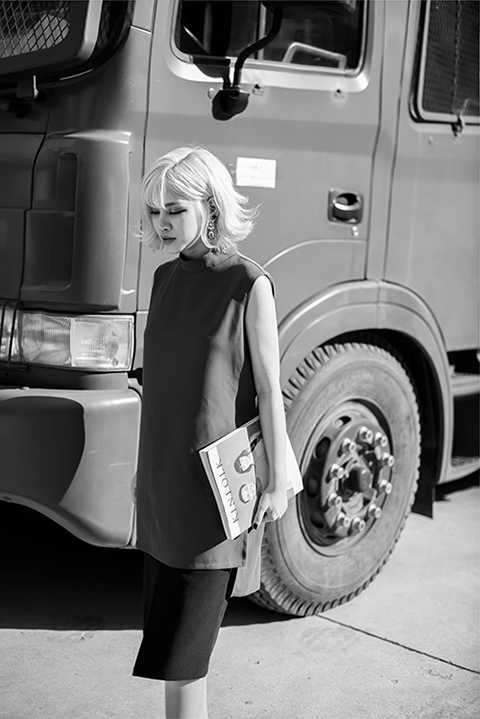 Sắp tới, trò cưng của Tuấn Hưng sẽ tiếp tục trình làng một sản phẩm mới đầy thú vị mà cô đang trong giai đoạn hoàn tất để dành tặng cho khán giả.