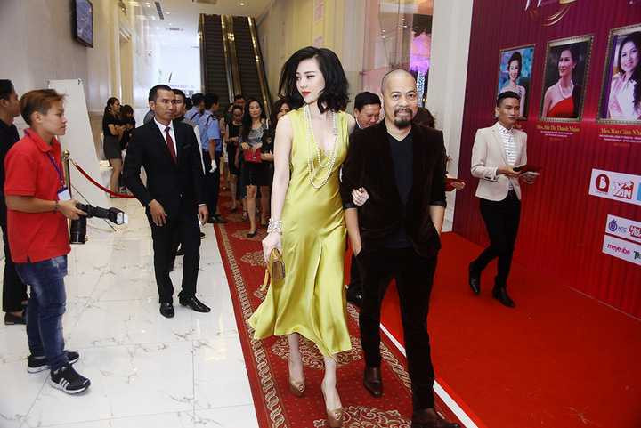 Tối qua Á hậu Hoa hậu Người Việt thế giới 2013 Trà Giang đã tham dự một sự kiện dành cho phái đẹp tại TP.HCM