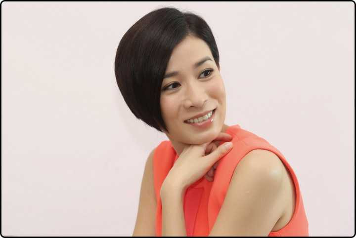 Không chỉ thân thiện với fan hâm mộ, Xa Thi Mạn cũng rất được lòng các nhiếp ảnh gia khi cô tạo được những cảm hứng mạnh mẽ cho ống kính và hoàn thành các shoot hình chỉ trong một thời gian rất ngắn.