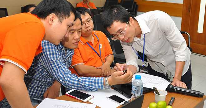 9X tài năng làm phần mềm giúp người dùng chỉ cần ‘nhắm mắt lại và đi’