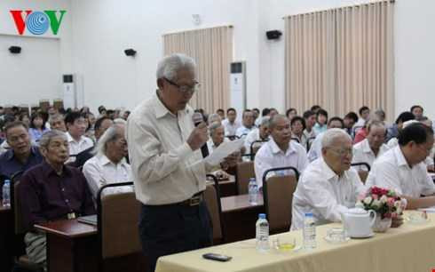 Cử tri Hà Hạnh (quận 3) phát biểu