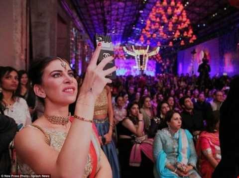 Những vị khách được ở khách sạn đắt đỏ nhất Florence. Những vị khách được ở khách sạn đắt đỏ nhất Florence.