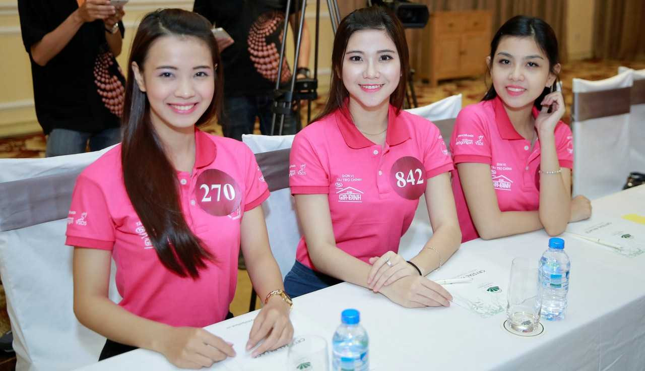 Nhan sắc 50 nữ sinh Việt Nam duyên dáng 2015