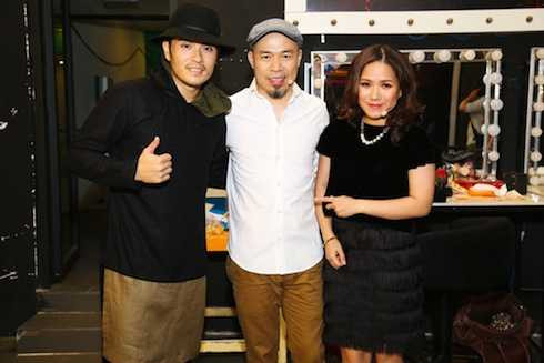 Alex Tú, Huy Tuấn và Thuỳ Chi trong hậu trường.