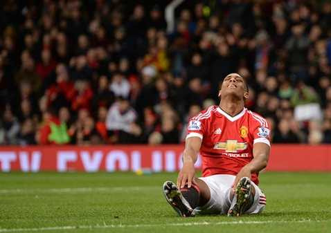 Martial tiếc nuối cơ hội bị bỏ lỡ Martial tiếc nuối cơ hội bị bỏ lỡ