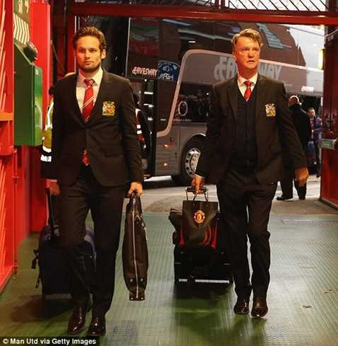 HLV Van Gaal và cậu học trò đồng hương Blind HLV Van Gaal và cậu học trò đồng hương Blind