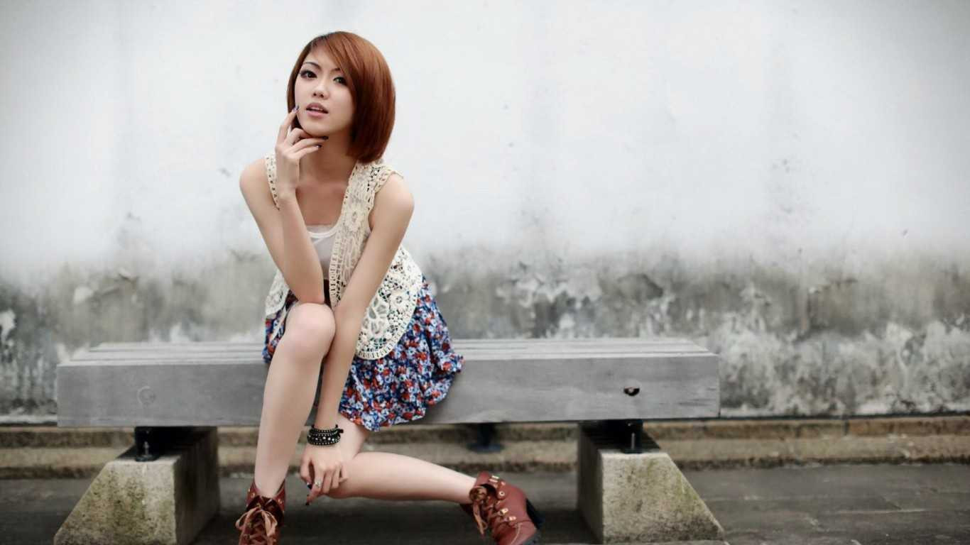 Tử vi 06/12: Bạch Dương cần mạnh mẽ đối mặt với khó khăn