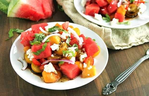 4 món salad dưa hấu dễ làm cho nàng giảm cân