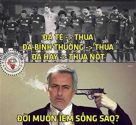 Không thích ngủ và rất cố gắng để không ngủ nhưng Jose Mourinho cùng Chelsea vẫn liên tục thua trận