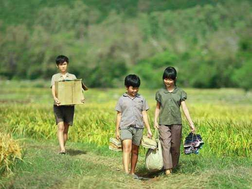 tôi thấy hoa vàng trên cỏ xanh