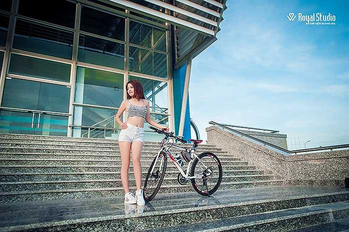 Rất nhiều sản phẩm do Cẩm Vân và các học trò làm ở câu lạc bộ được mọi người rất khen ngợi