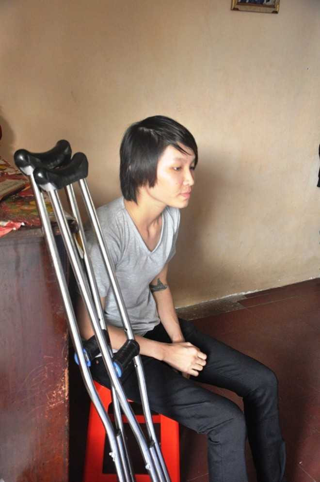 Hoàng Hà Giang không để ai vượt qua mình trên sàn đấu nhưng cô đành bất lực trước sóng gió cuộc đời. 