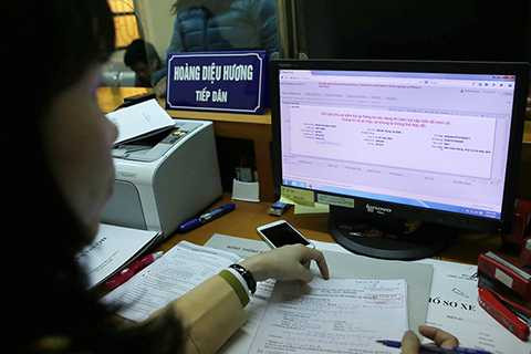 Hồ sơ, thông số kĩ thuật của xe sau đó sẽ được lưu trữ trong hệ thống quản lý của cơ quan công an. Hồ sơ, thông số kĩ thuật của xe sau đó sẽ được lưu trữ trong hệ thống quản lý của cơ quan công an.