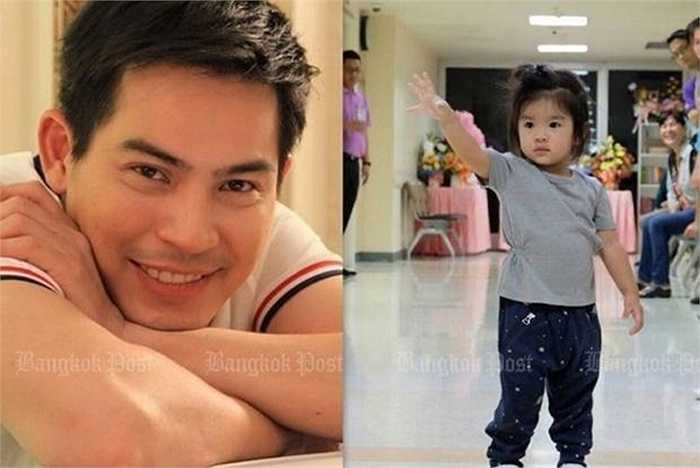 Là ngôi sao của làng giải trí Thái Lan, Por được yêu mến bởi ngoại hình đẹp trai, diễn xuất ấn tượng. Anh kết hôn với người đẹp 'Bow' Waenda và có một con gái nhỏ năm nay 2 tuổi. Anh phải trải qua những tháng ngày khó khăn trong đời, khi bác sĩ buộc phải cắt chân trái của anh để phòng ngừa nhiễm trùng lan rộng do bệnh sốt xuất huyết. 