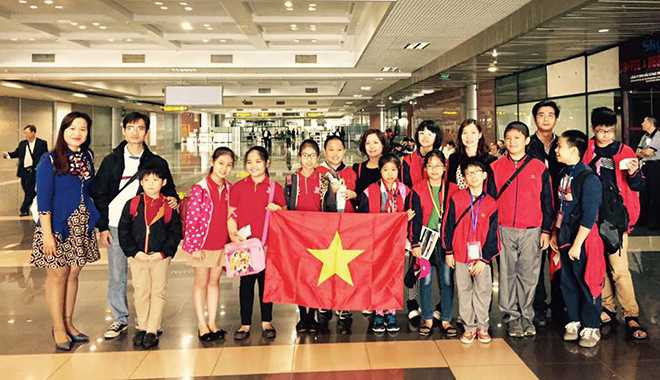 Đoàn học sinh Việt Nam trước ngày tham dự cuộc thi
