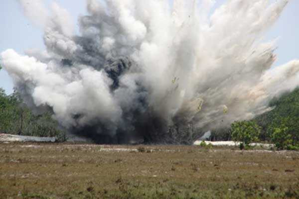 Nổ đầu đạn pháo, 1 người chết thảm, 1 người nguy kịch