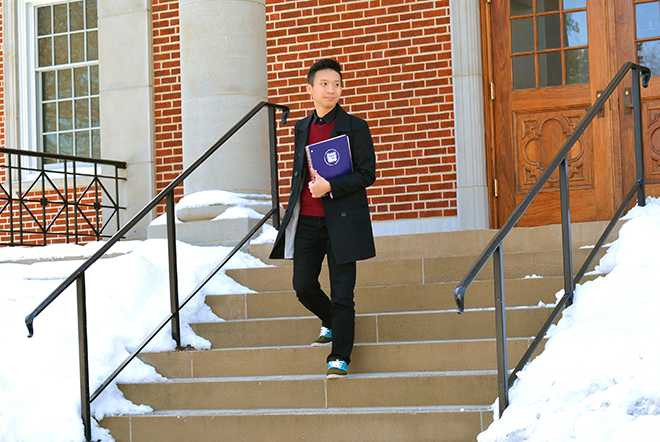 Mai Đức Anh cho rằng những người làm nghiên cứu cần một môi trường làm khoa học tốt và không quá đòi hỏi về chế độ đãi ngộ