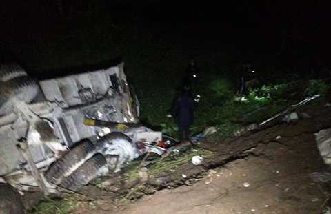 Hiện trường vụ tai nạn kinh hoàng
