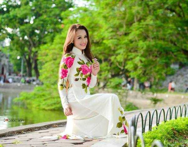 Nữ MC Nguyễn Thị Hằng